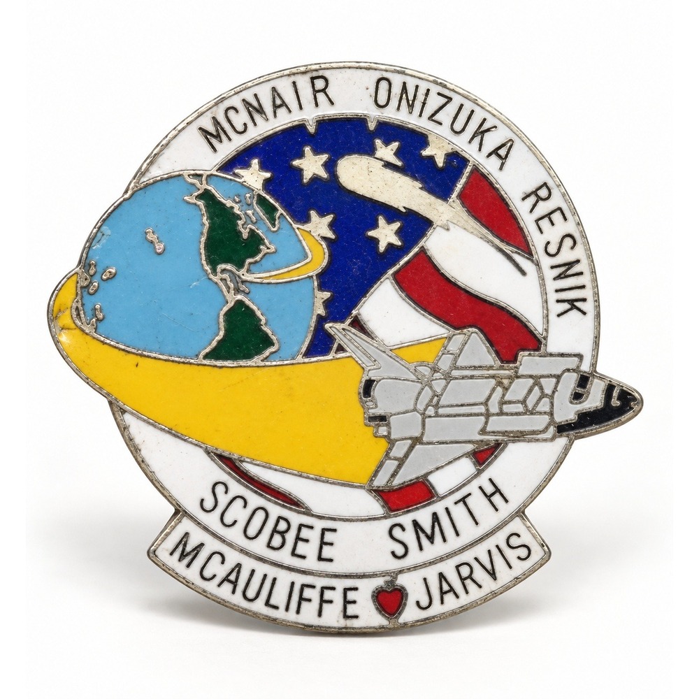 NASA STS-51L Challenger Space Shuttle Memorial Lapel Pin 1-28-86 Crew Names